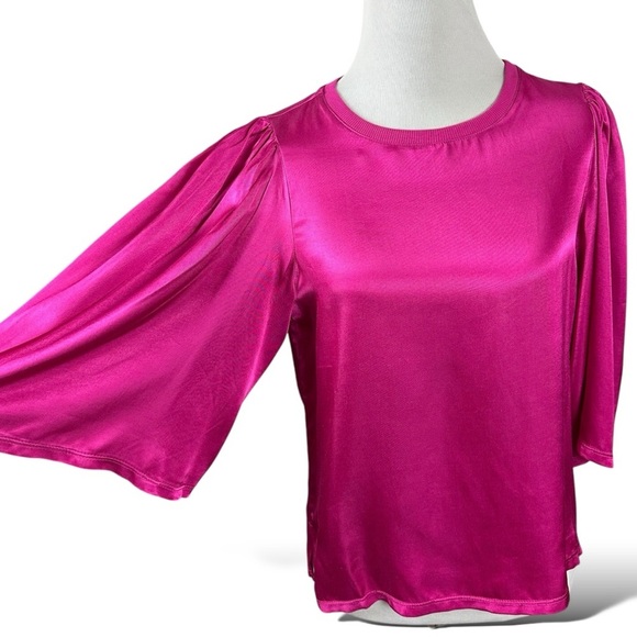 Nation Ltd Donna Bell Sleeve Top in Miss Magenta Size XS Satin Shiny Valentines - Picture 3 of 17